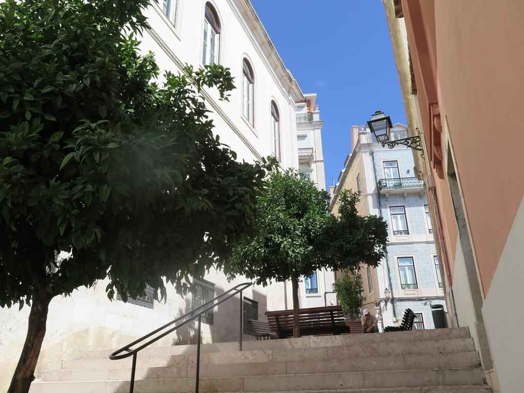 Chiado Bairro Alto, Bright And Newly Renovated 3 Bedroom Apartment, Lisbon Historical Center Exteriör bild