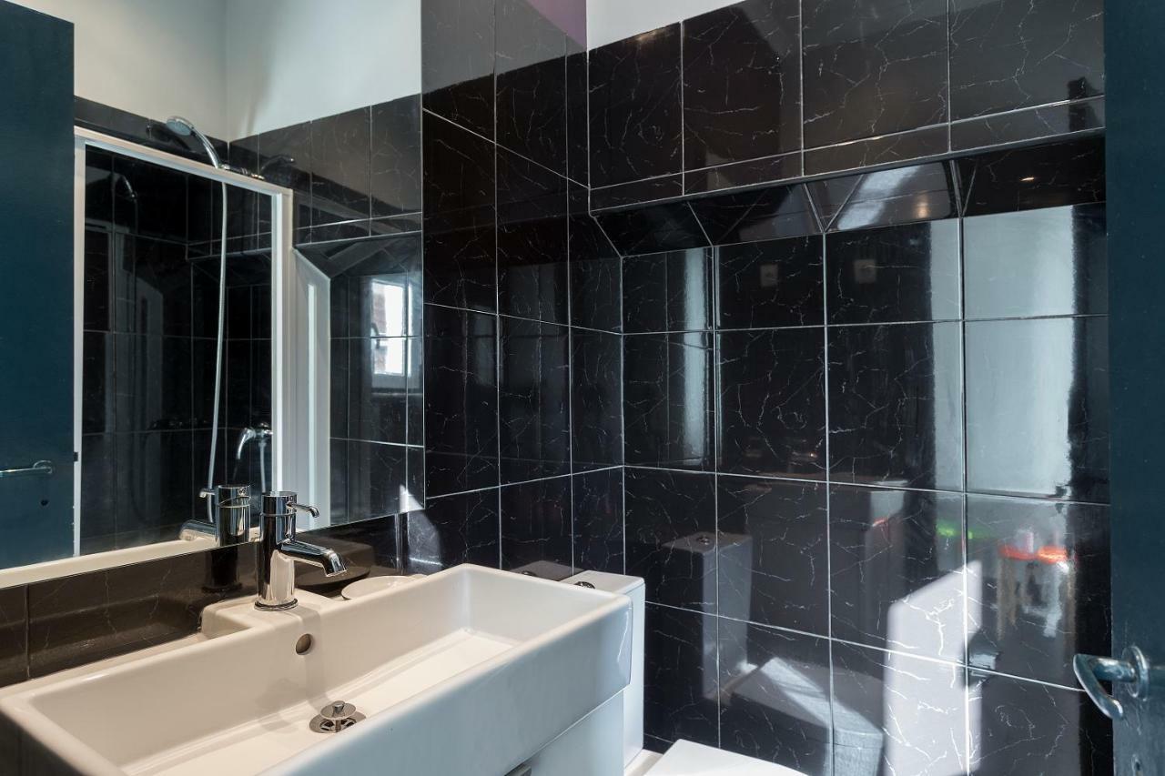 Chiado Bairro Alto, Bright And Newly Renovated 3 Bedroom Apartment, Lisbon Historical Center Exteriör bild